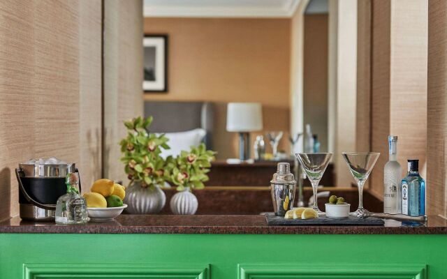 Fairmont Miramar Hotel