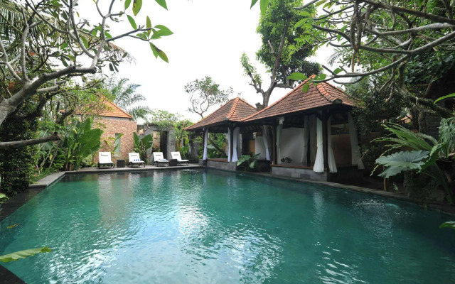 艾里巴厘岛乌布拉雅帕扬甘酒店(Airy Premier Ubud Raya Payangan Bali)