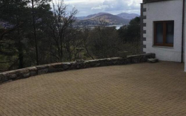 Tigh Stobban Apartment 1