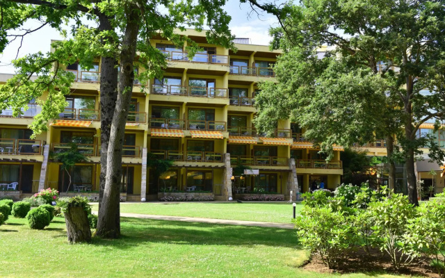 Les Magnolias Hotel