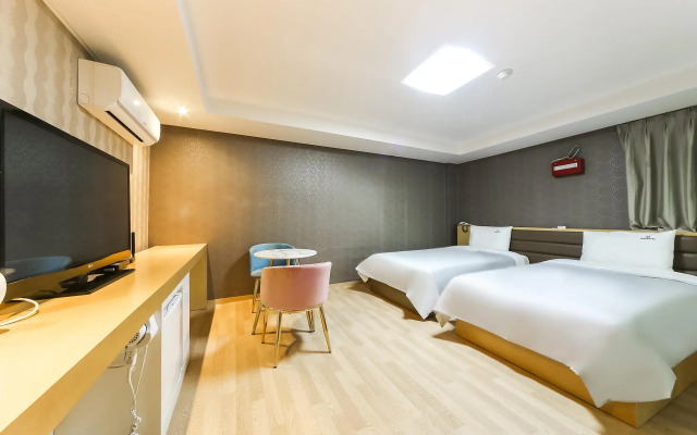 Geoje Win Hotel