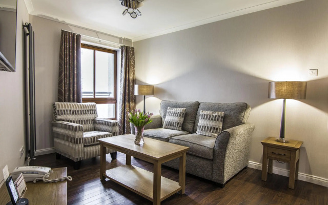 The Knight Residence Apartments by Mansley