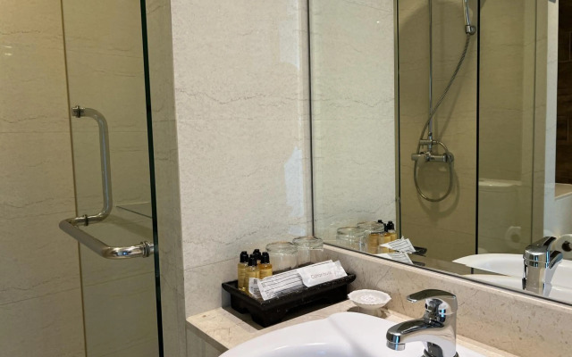 Silom Forest Exclusive Residence