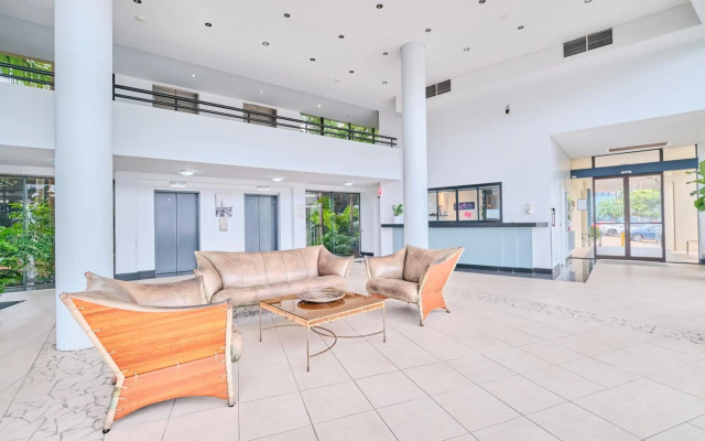 River Plaza Apartments