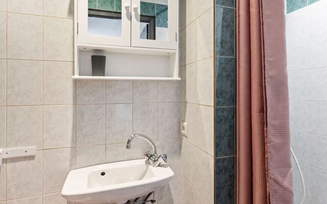 Simplistic Apartment in Nice With Beach Nearby