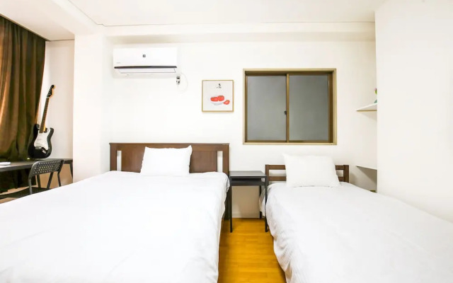 Shinsaibashi Qilv Apartments