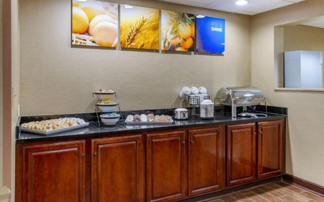 Comfort Inn Greensboro - Kernersville