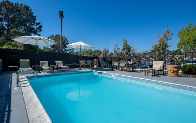 Days Inn By Wyndham Encinitas Moonlight Beach
