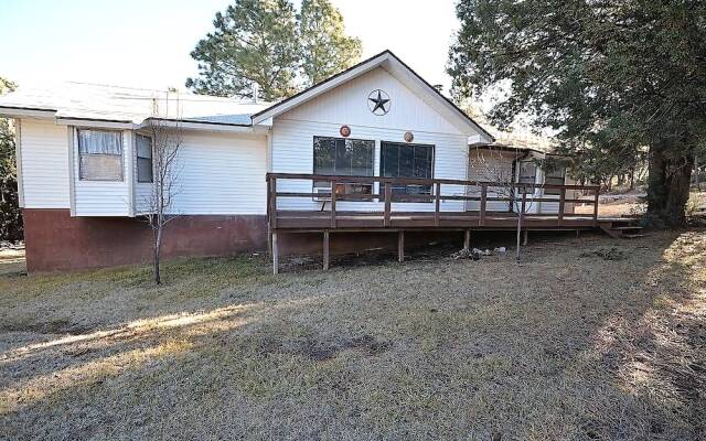 Cliff Cabin - Three Bedroom Cabin