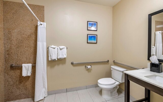 Comfort Inn & Suites Lubbock (Ex Quality Inn And Suites Lubbock)