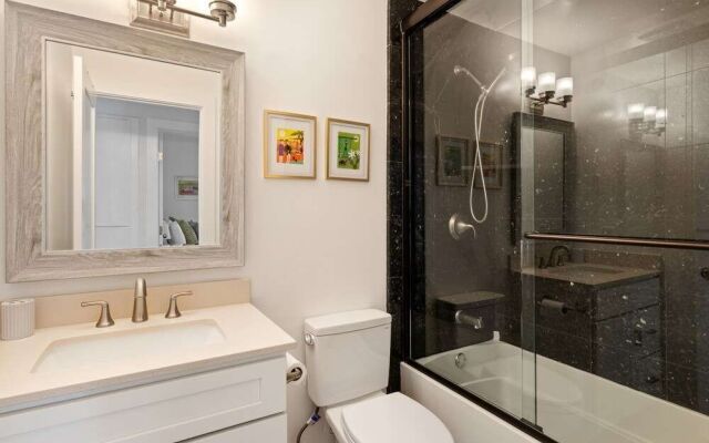 Experience Modern Luxury at Desert Hideaway