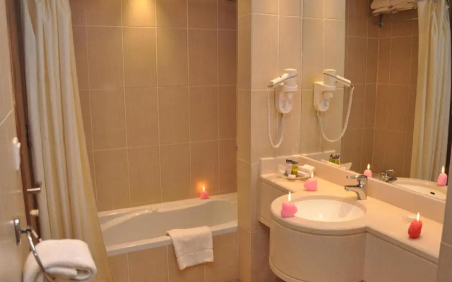 Reef Al Malaz Hotel International (ex. Tulip Inn Al Reef )