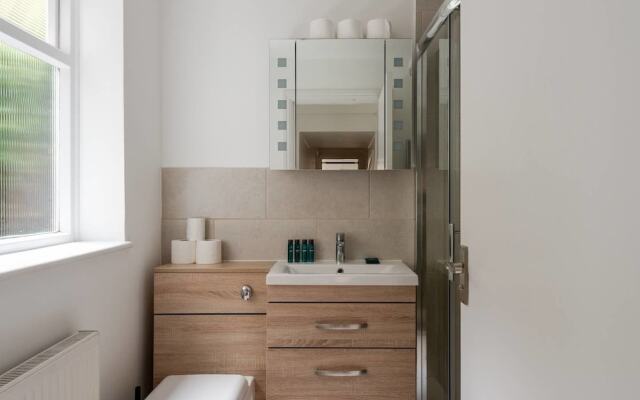 Fantastic 2 Bedroom Flat in the Heart of London