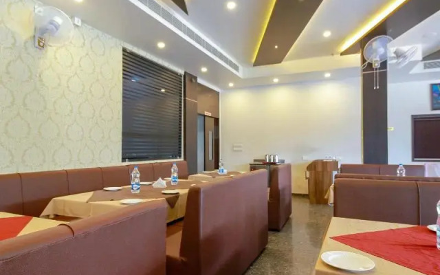 Le Moshe Inn by OYO Rooms