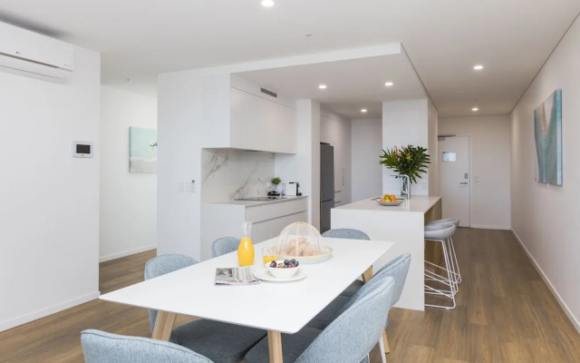 Sky Broadwater Apartments