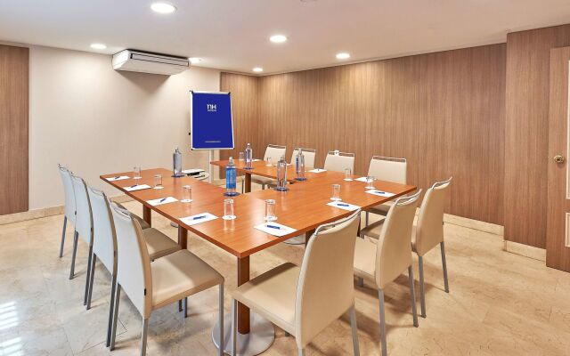 Hotel NH Valencia Las Ciencias