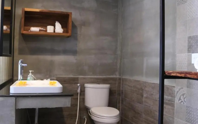 Mango Hotel