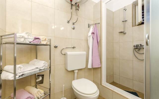 Apartments and Rooms Milan