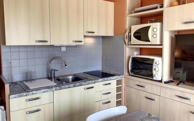 Appartement Balaruc-les-Bains, 1 pièce, 3 personnes - FR-1-503-40