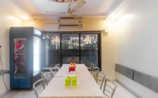 Hotel Daisy Residency