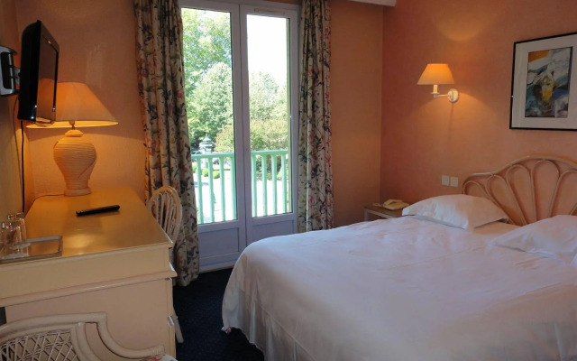 Logis Hôtels- Hôtel et Restaurant Domaine de Fompeyre