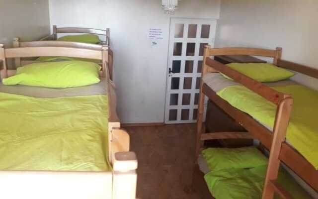 Shamrock Hostel 18