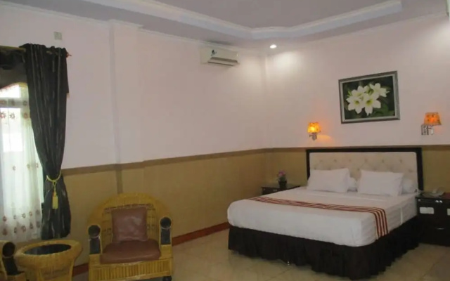 Anggraeni Hotel Ketanggungan