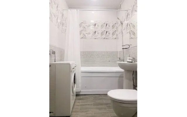 Династия на ул. Лесников 27/1