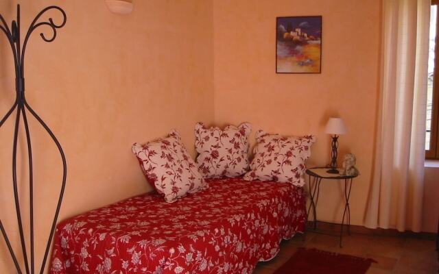 Bastide de la Treille