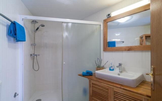 Nice Home in Pucisca With 2 Bedrooms and Wifi