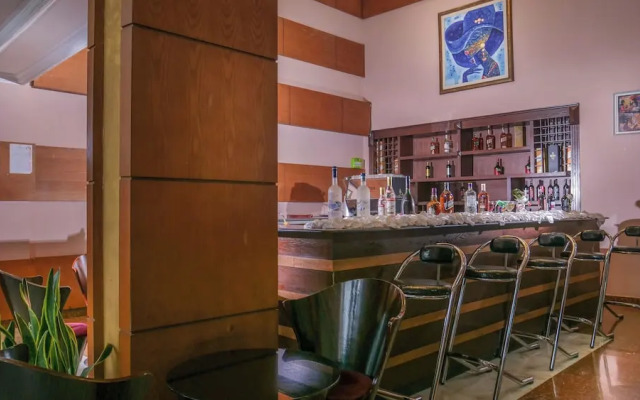 Tirar International Hotel