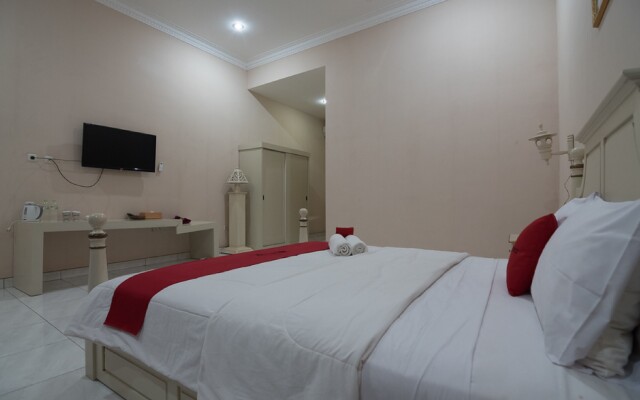 RedDoorz Premium @ Kahai Beach Lampung