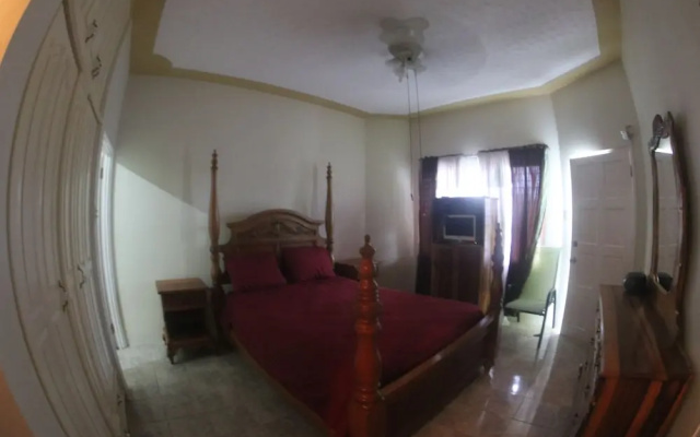 Royal Tower Suites