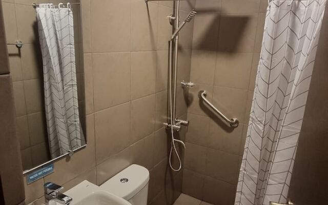 One Cristina Suites