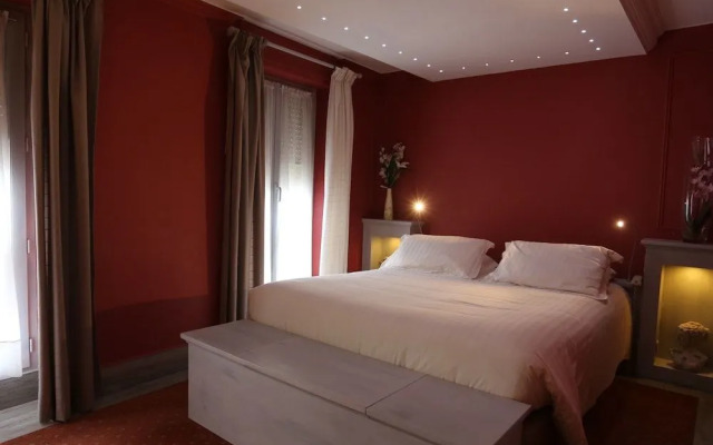 Châteaux Demeures Hôtels     Le Cheval Noir