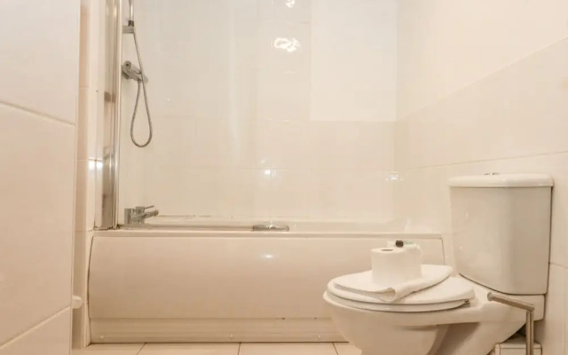 Apartment 1, 19 Cleveland Terrace