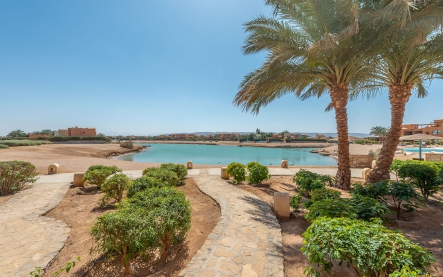 VESTA - Luxury APT - 1BR - West Golf