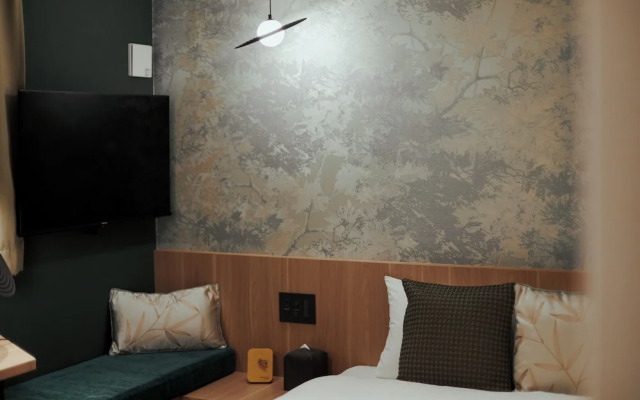 R Hotel Namba Daikokucho