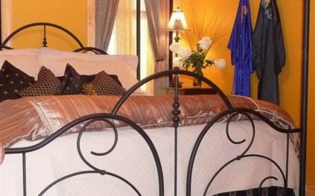 Amethyst Inn