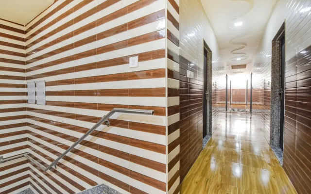 Fabhotel Maa Gayatri Sadan