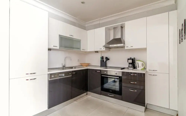 Bright and Centrally Located Flat in Sisli