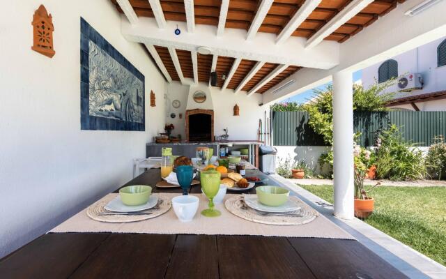 Sesimbra Stylish Villa by Homing