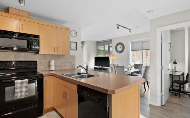 GLOBALSTAY. Gorgeous Downtown Condos. Free parking