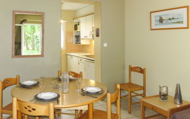 Les Petites Iles (PEI300)