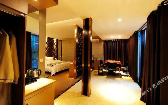 Royal Membership Holidays Hotel