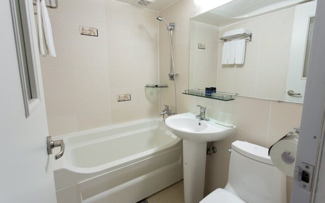 Benikea Crystal Hotel