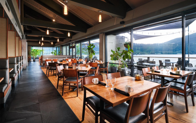 Best Western Plus Hood River Inn