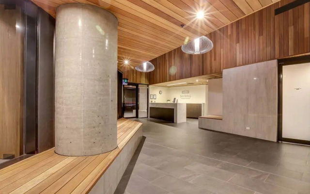 Modern 2 Bedroom Apartment In Fabulous Location