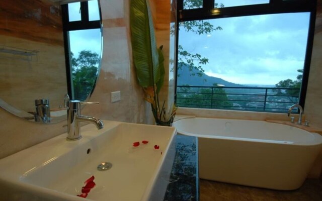 Azure Villa