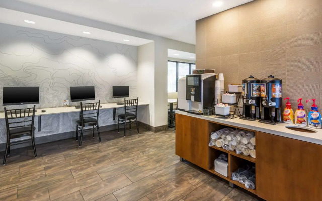 Best Western Plus CottonTree Inn